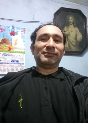 Joel из Lima 44 года