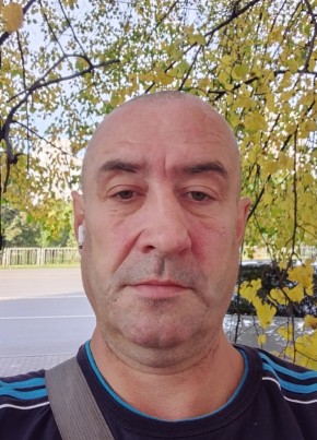 Олег из Екатеринбурга 46 лет