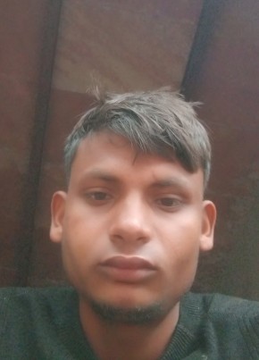 Gajendra Tomar, 20, India, Agra