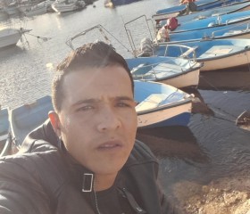امين, 28, El Abadia