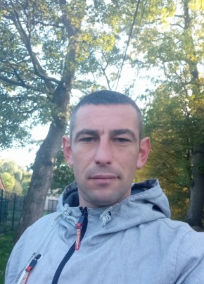 Viktor, 38, République Française, Nice