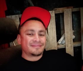 𝐿𝑜𝑘𝑖𝑙𝑙𝑜, 37, Tijuana