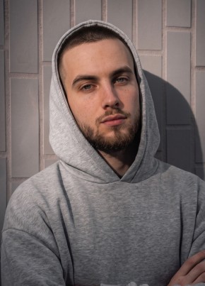 Андрей из Новосибирска 22 года