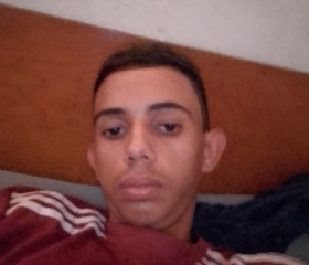 Caua, 18, Santa Cruz