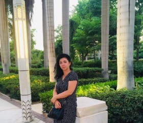 Yuliya, 44, Hurghada