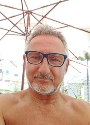Алексей из Paris 59 лет