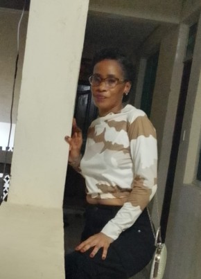 Harriet из Mombasa 41 год