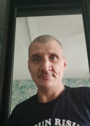 Максим из Твери 47 лет