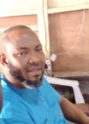 Tope, 33, Nigeria, Lagos