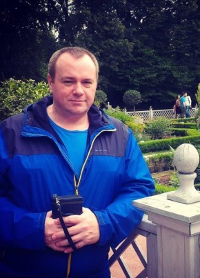 Андрей из Ростова-на-Дону 52 года