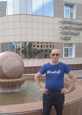 виталий из Дровянаи 50 лет