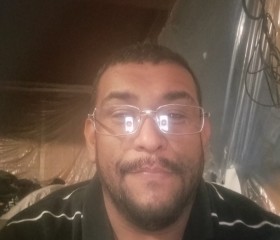 John, 40, San Antonio