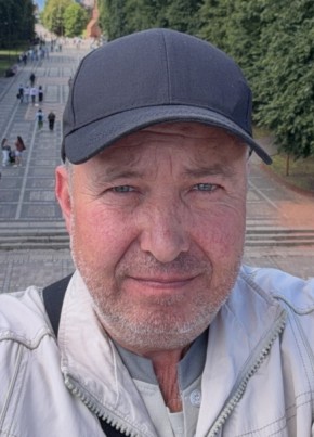 Роман из Калининграда 46 лет