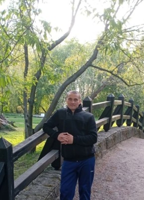 Анатолий из Щекино 42 года