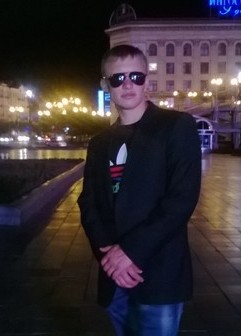 Алекс, 30, Россия, Луга