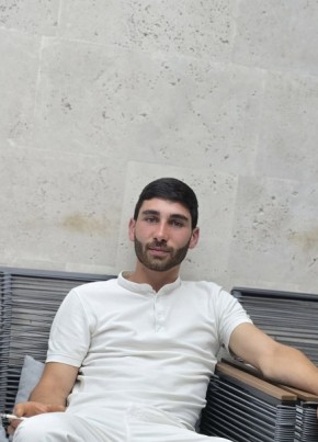 Hamlet из Սևվան 24 года