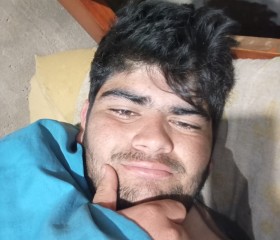 Maxi, 18, Santa Fe de la Vera Cruz