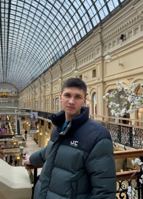 Роман из Ростова-на-Дону 22 года