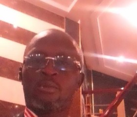 Paul onghaie, 45, Brazzaville