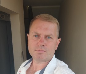 Dmitriy, 46, Saint Petersburg