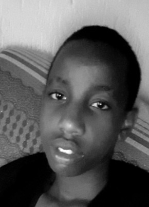 Adil, 18, Republika y’u Rwanda, Kigali