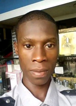Jonilk de olivei, 25, República Democrática de São Tomé e Príncipe, São Tomé