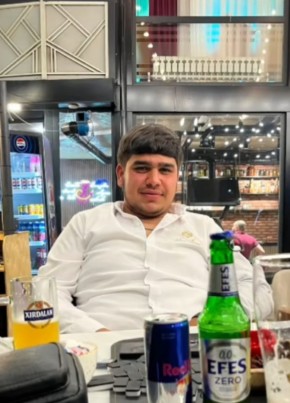 Onur из Bakı 19 лет
