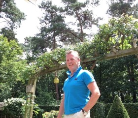 Robert, 58, Santa Clara