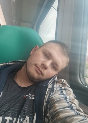 Дмитрий из Москвы 23 года