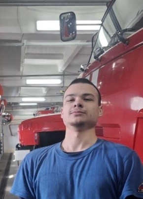 Амир из Нижнекамска 19 лет