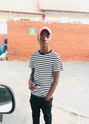 Lungelo, 21, iRiphabhuliki yase Ningizimu Afrika, ITheku