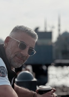 Игорь из Братска 45 лет