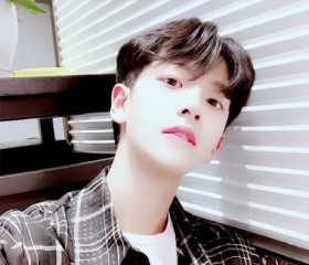 彭微风, 36, Bozhou