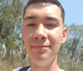 Brahian , 25, Asuncion