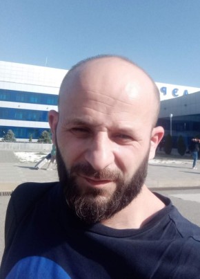 Артем, 39, Россия, Коноково