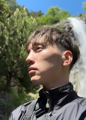 Lev из 深圳市 28 лет