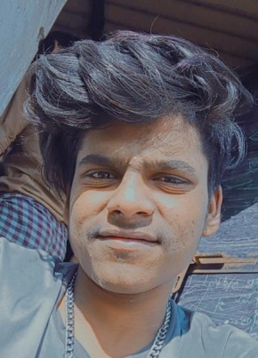 Rasid, 18, India, Chas