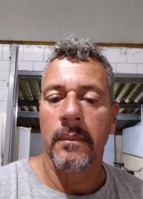 Henrique из Porto Alegre 52 года