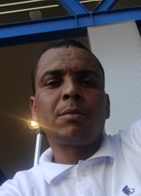 Maurício Alves d из Goiânia 36 лет