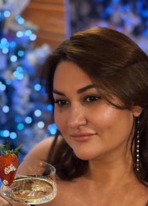 Lena, 43, Russia, Moscow