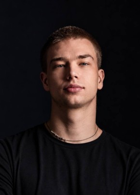 Алексей из Владивостока 24 года