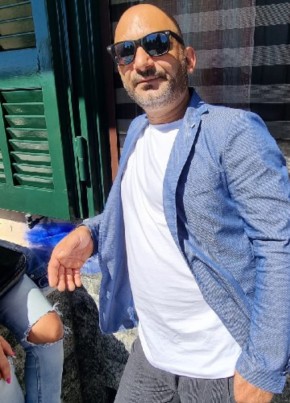 Gianni Manco, 46, Repubblica Italiana, Napoli