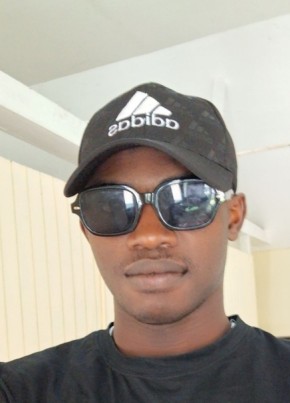 Romarie, 24, Jamaica, Kingston