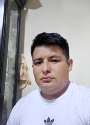Manuel Romero, 33, República del Perú, Lima