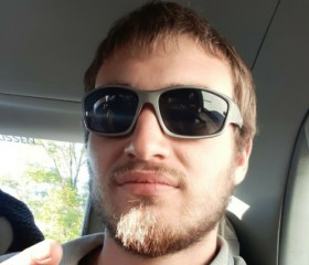 Theo , 24, Soissons