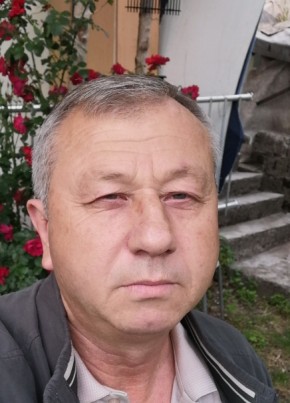 Metin, 56, Türkiye Cumhuriyeti, İstanbul