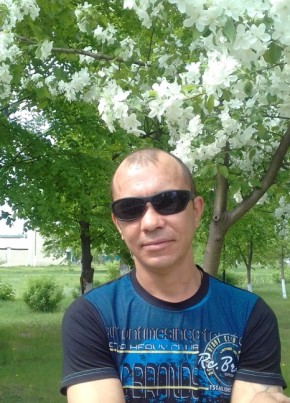 олег, 40, Россия, Новохопёрск