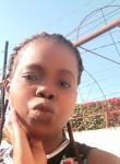 Tânia, 22  , Maputo