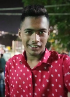 Subhojit Sarkar, 21, India, Kolkata