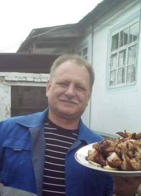 Михаил, 57, Россия, Суджа